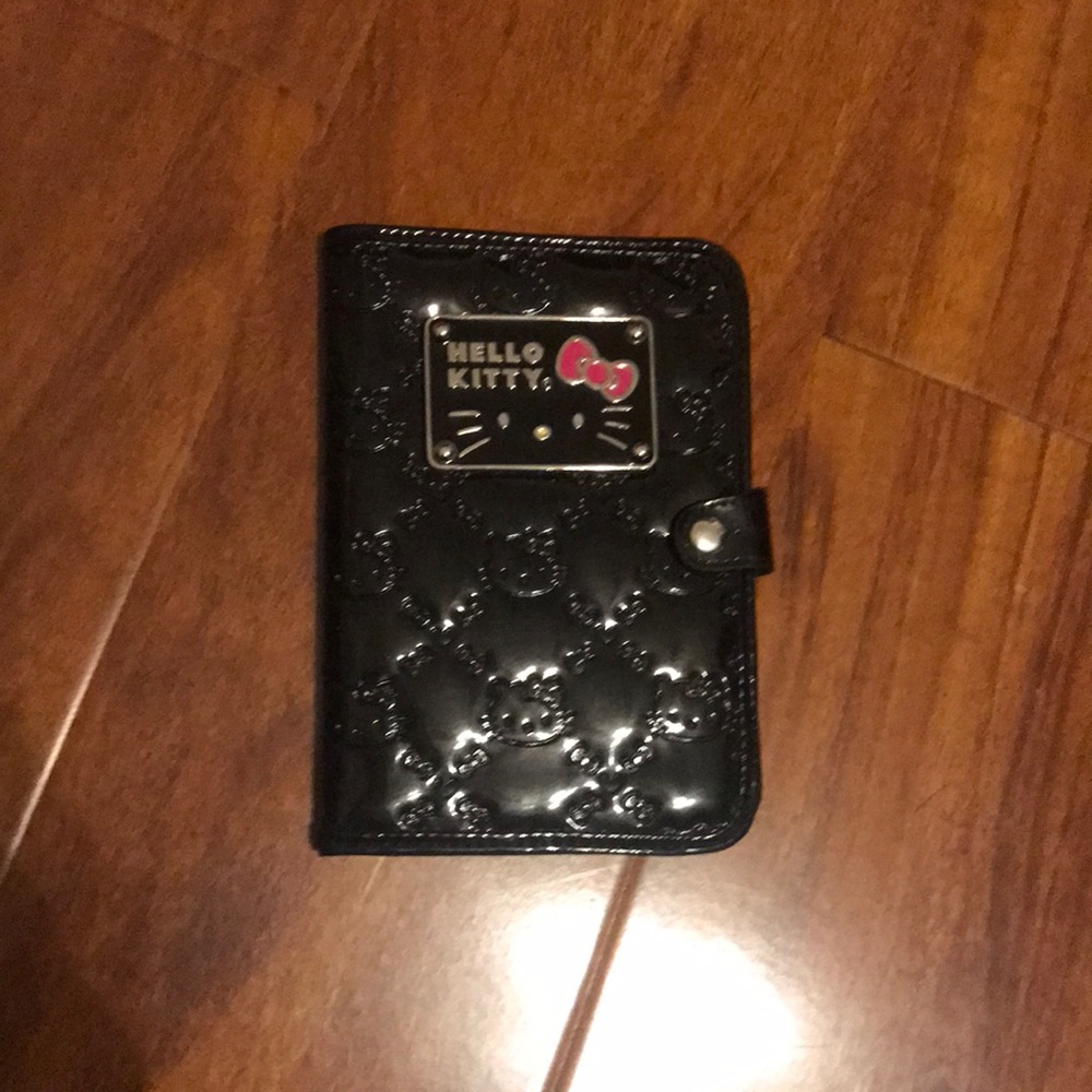 Hello Kitty Passport Holder
